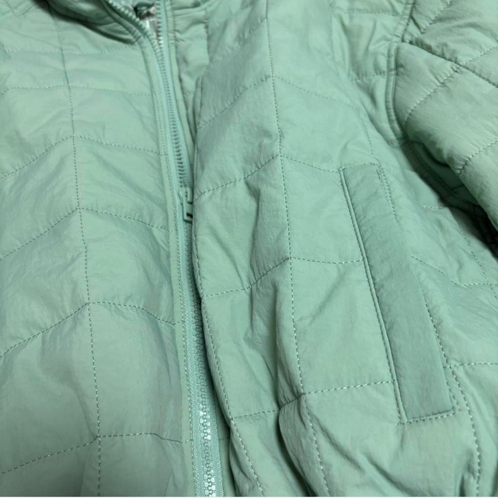 Light green lightweight packable puffer coat jack… - image 2